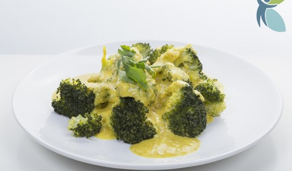 Broccoli mit Amaranth-Mandel-Sauce
